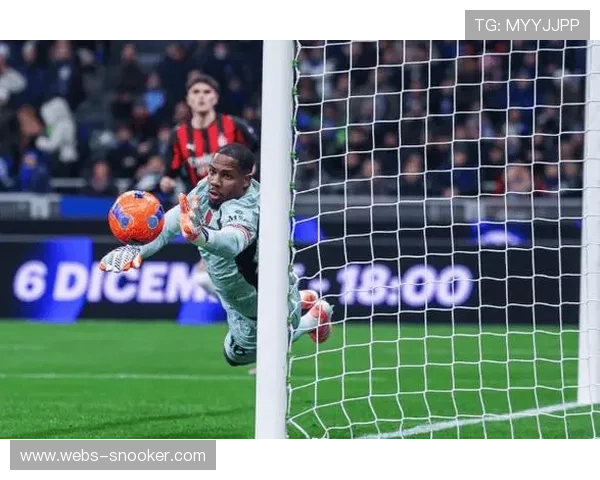 迈尼昂扑出恰尔汗奥卢点球，米兰德比胜负手诞生一刻